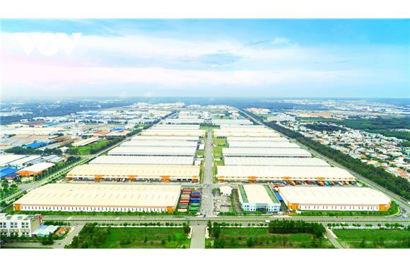 Bình Dương “tinh gọn bộ máy” – “trải thảm đỏ” đón đại bàng đầu tư